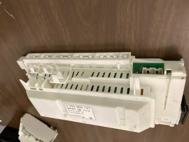 Bosch Dishwasher Control Board 9 000 968 127 AZ44038 | BK1757 - Image 2